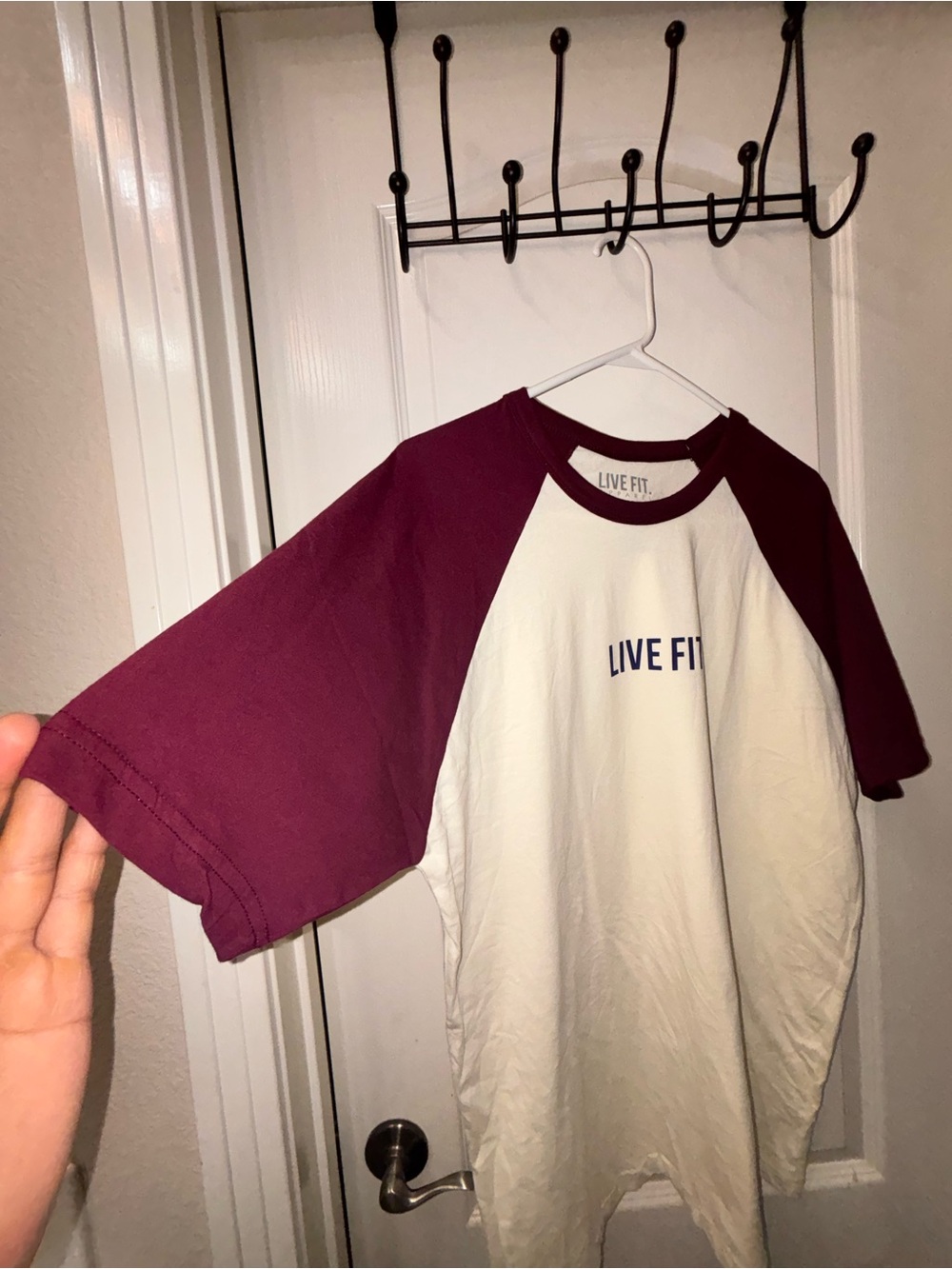 Live Fit. Short Sleeve Raglan Tee in Burgundy & Cream